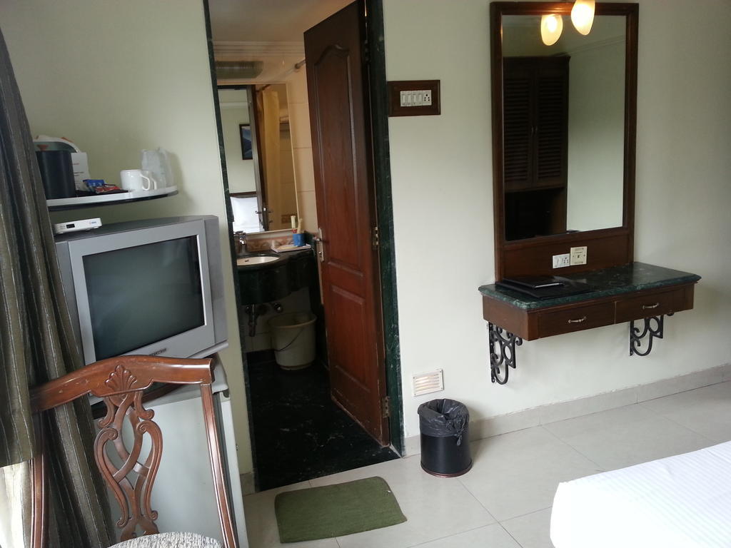 Hotel Srimaan Pune Dış mekan fotoğraf
