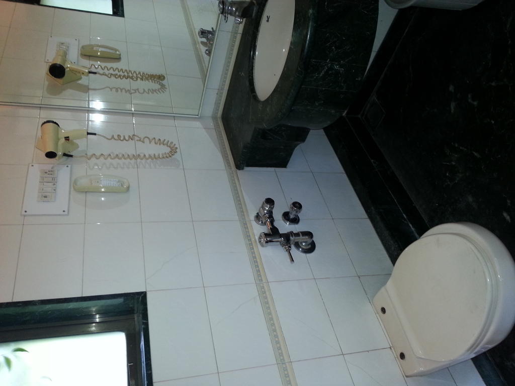 Hotel Srimaan Pune Dış mekan fotoğraf