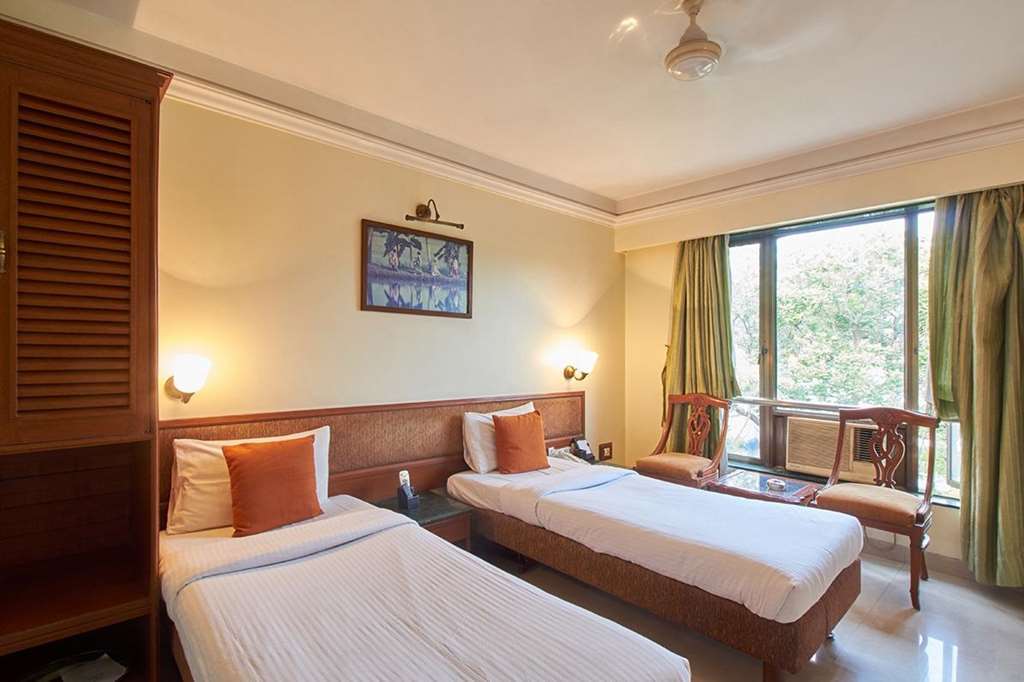 Hotel Srimaan Pune Oda fotoğraf