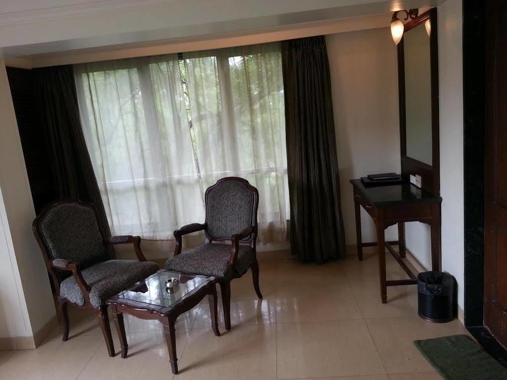 Hotel Srimaan Pune Dış mekan fotoğraf